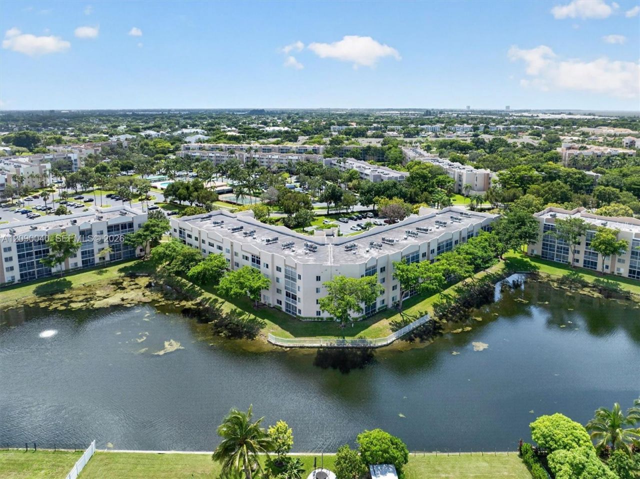 9587 NW Weldon Cir , Unit B203, Tamarac, FL 33321 Photo