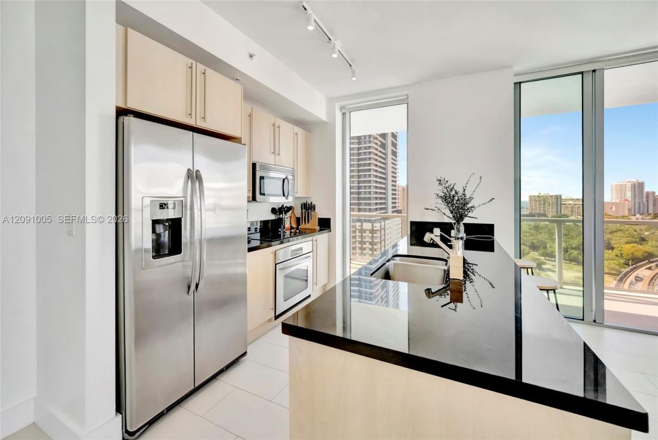 79 SW 12th St , Unit 2201-S, Miami, FL 33130 Photo