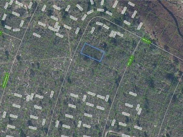 4725 Maya St, Sebring, FL 33872