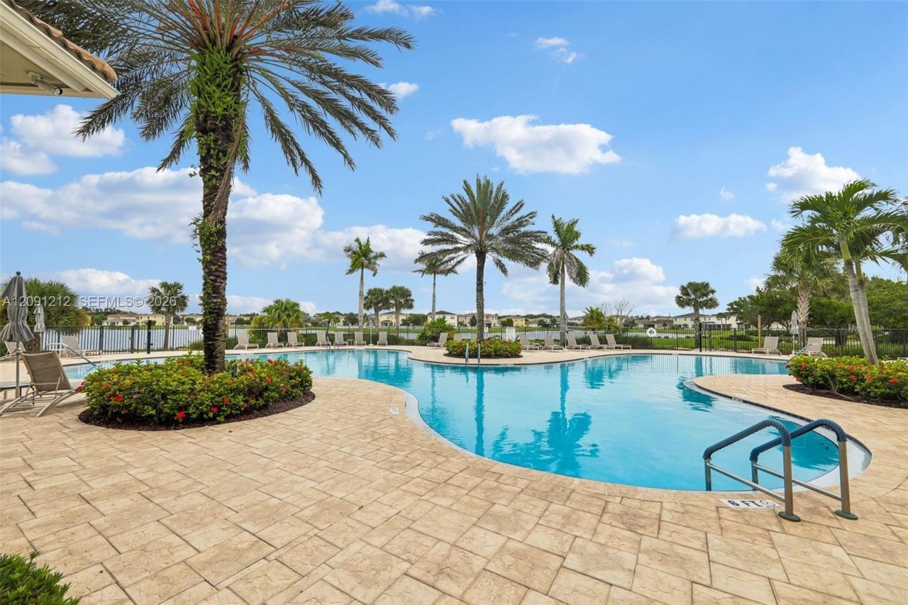 2751 NW Treviso Cir, Unit Arno, Port Saint Lucie, FL 34986 Photo
