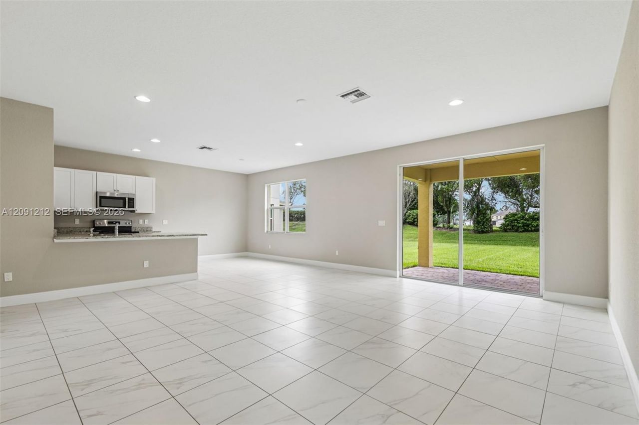 2751 NW Treviso Cir, Unit Arno, Port Saint Lucie, FL 34986 Photo