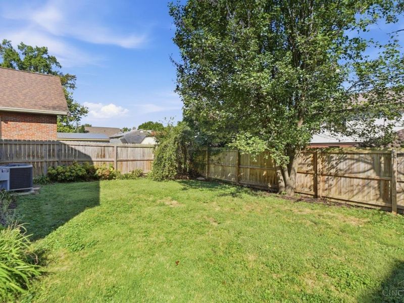 3320 N Sterling Way, Cincinnati, OH 45209 Photo 33