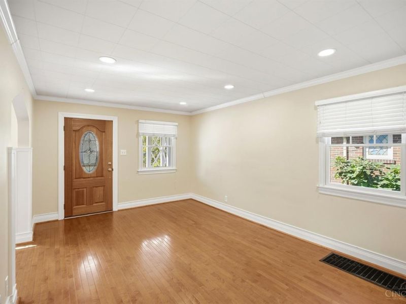 3320 N Sterling Way, Cincinnati, OH 45209 Photo 7