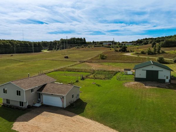7250 Lincoln Road E, Cedar, MI 49621