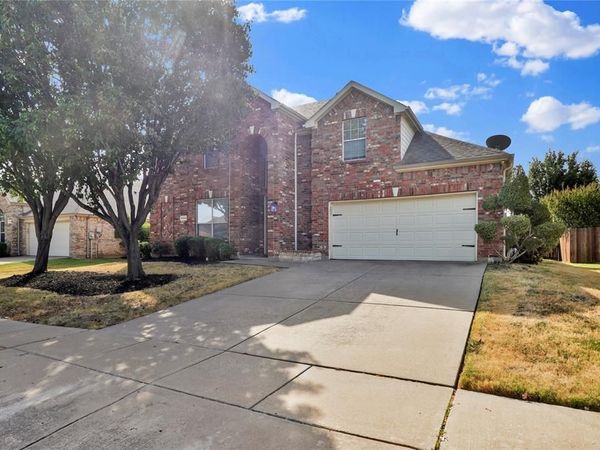 4404 Meadow Knoll Lane, Mansfield, TX 76063