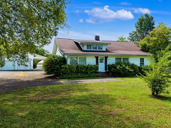 2330 Sevierville Rd, Maryville, TN 37804