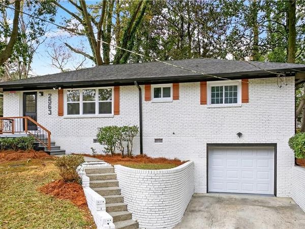 2563 Lancaster Drive , Atlanta, GA 30344