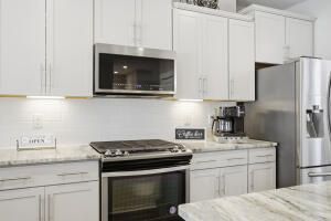 123 Hewitt Street Photo 22