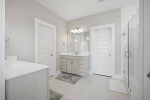 123 Hewitt Street Photo 31