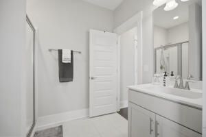 123 Hewitt Street Photo 35