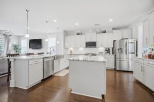 123 Hewitt Street Photo 74