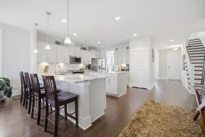 123 Hewitt Street Photo 80