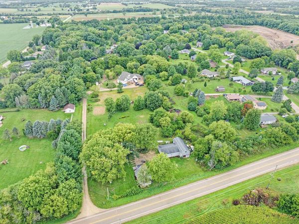 749 County Road MM, Oregon, WI 53575