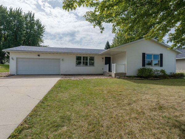 107 Meadow Lane, Janesville, MN 56048