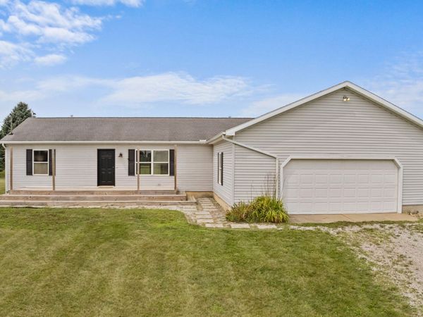 1790 N Bird Lake Road, Hillsdale, MI 49242