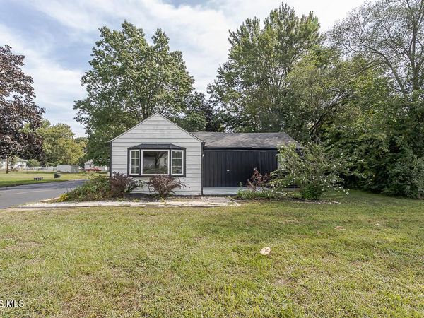 847 S King Road , Holland, OH 43528