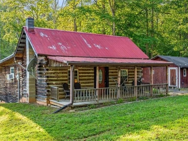 558 Throckmorton Road , Madison, NC 27025