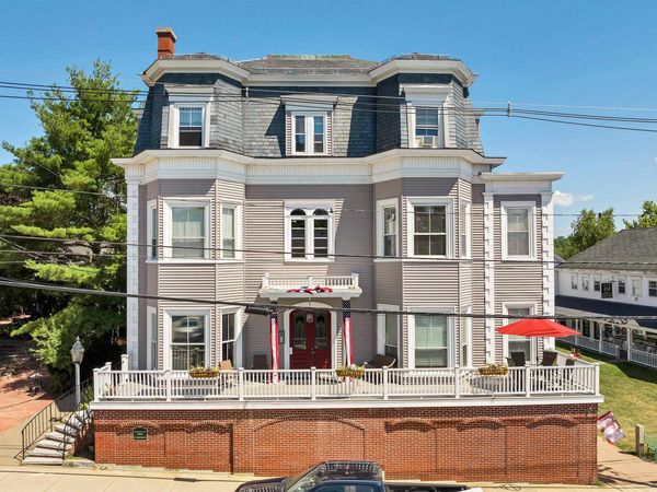 25 N Main Street, Unit 2, Wolfeboro, NH 03894