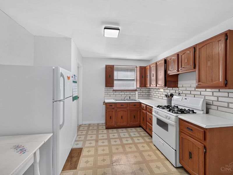 204 E Mechanic Street, Reading, OH 45215 Photo 9