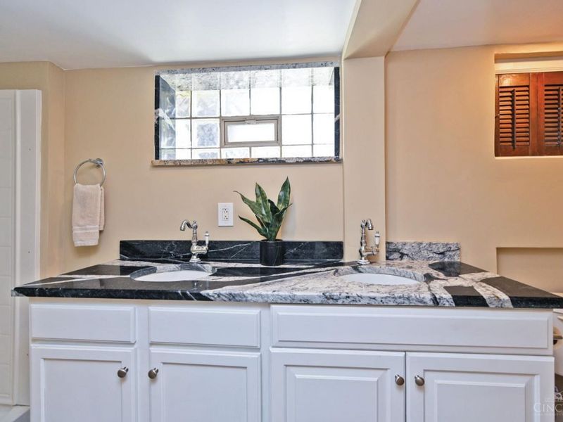 3417 Algona Place, Cincinnati, OH 45207 Photo 42