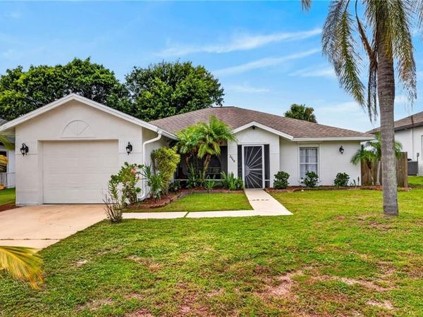 2940 Dunbar AVE , FORT MYERS, FL 33916