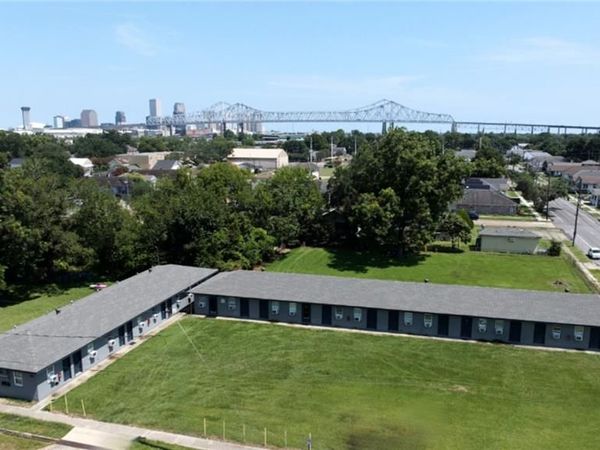 1425 MONROE Street, Gretna, LA 70053