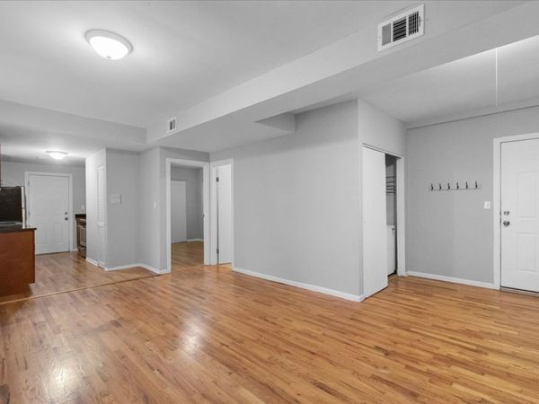 1464 W Ohio Street , Chicago, IL 60642