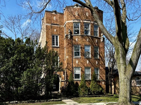 8912 Ewing Avenue , Unit GDN, Evanston, IL 60203