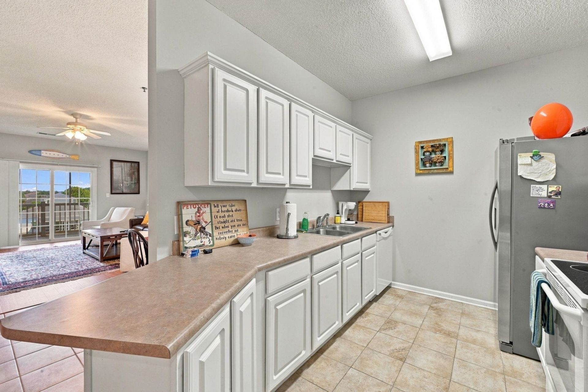 2060 Cross Gate Blvd.  Photo 14