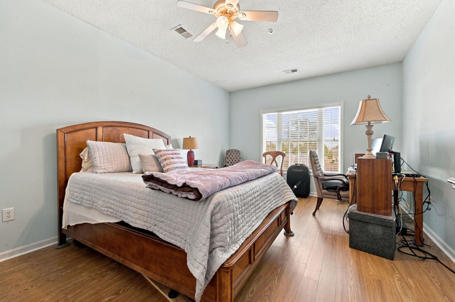 2060 Cross Gate Blvd.  Photo 25