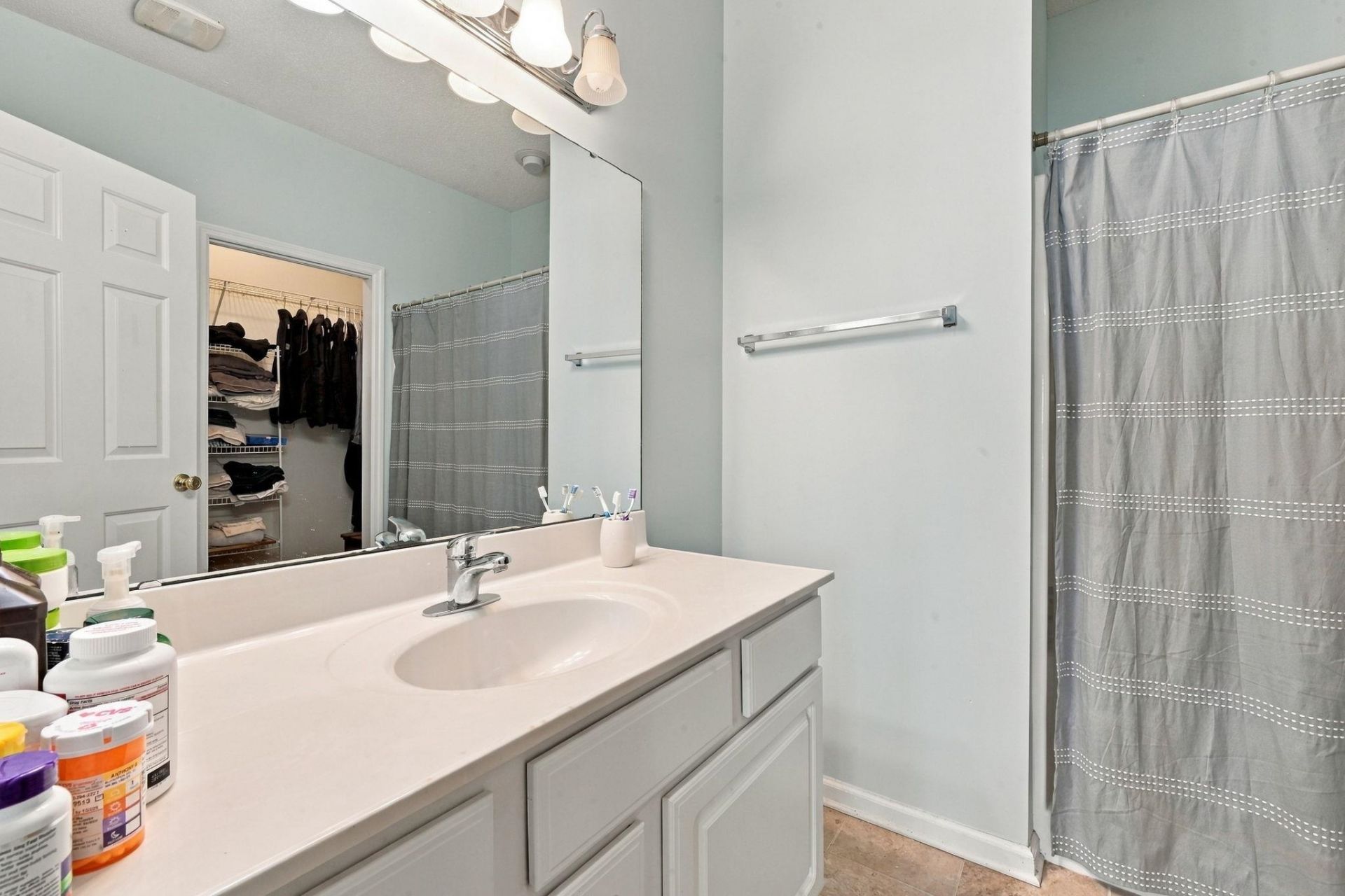 2060 Cross Gate Blvd.  Photo 27