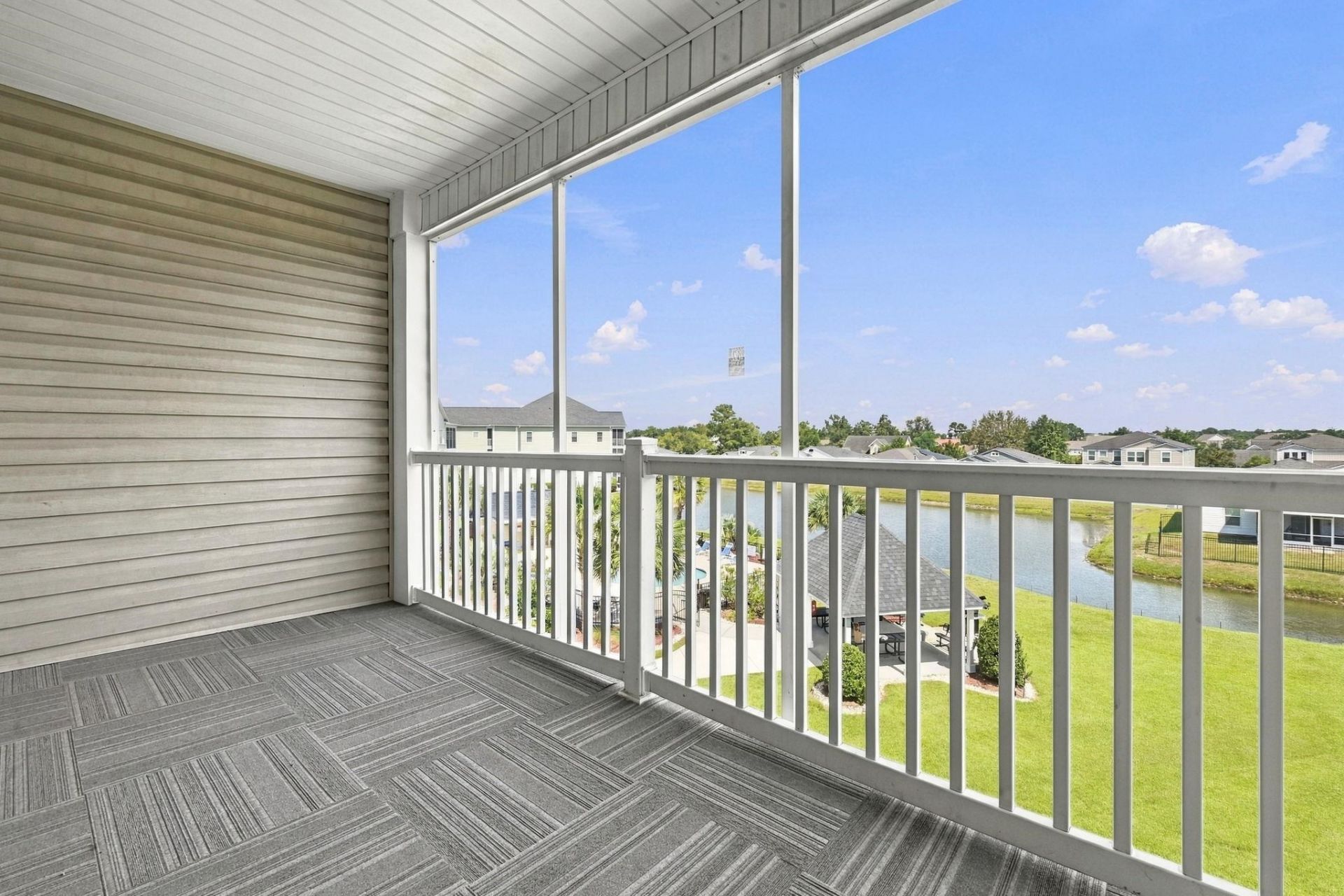 2060 Cross Gate Blvd.  Photo 29