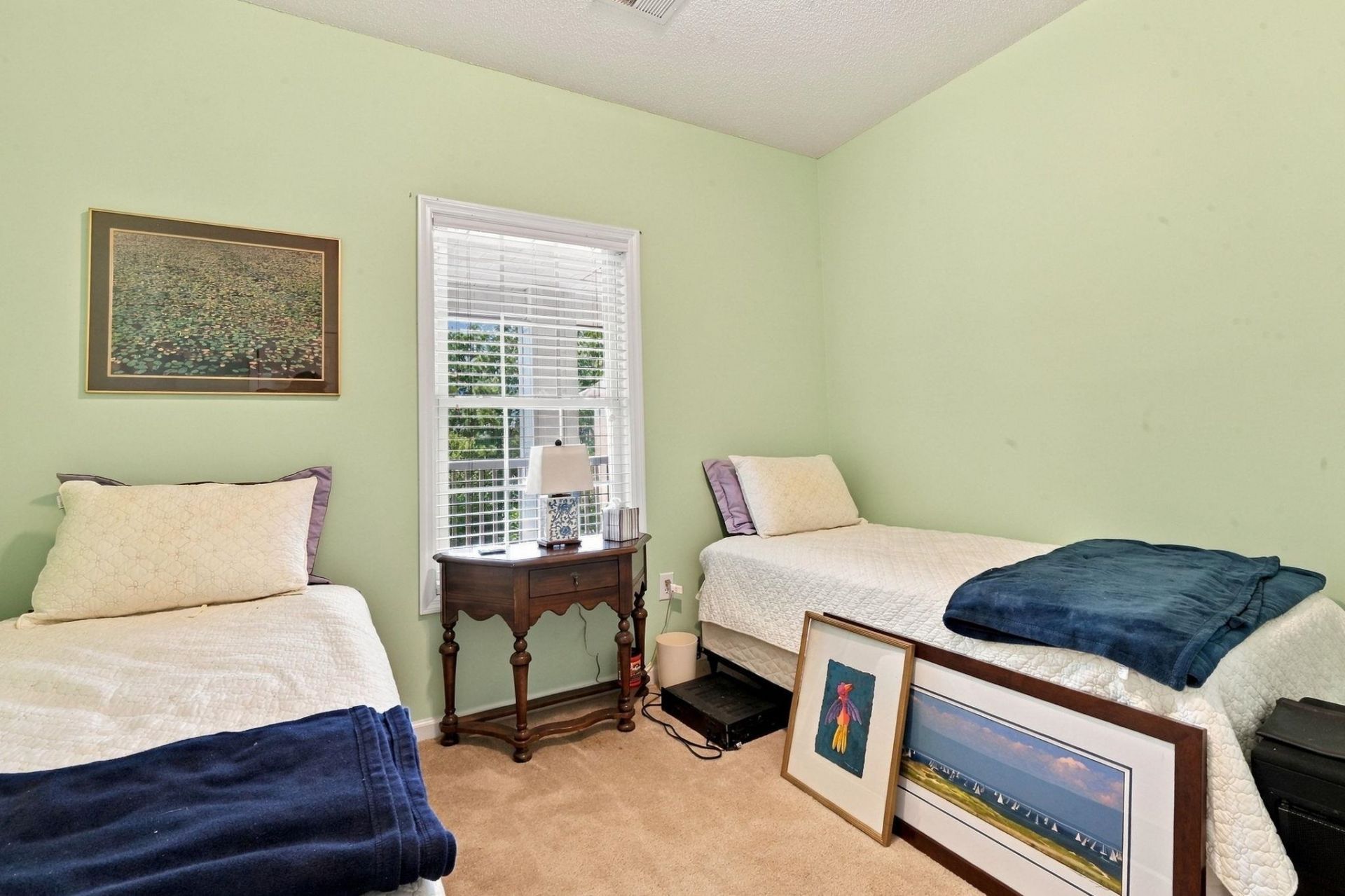 2060 Cross Gate Blvd.  Photo 9