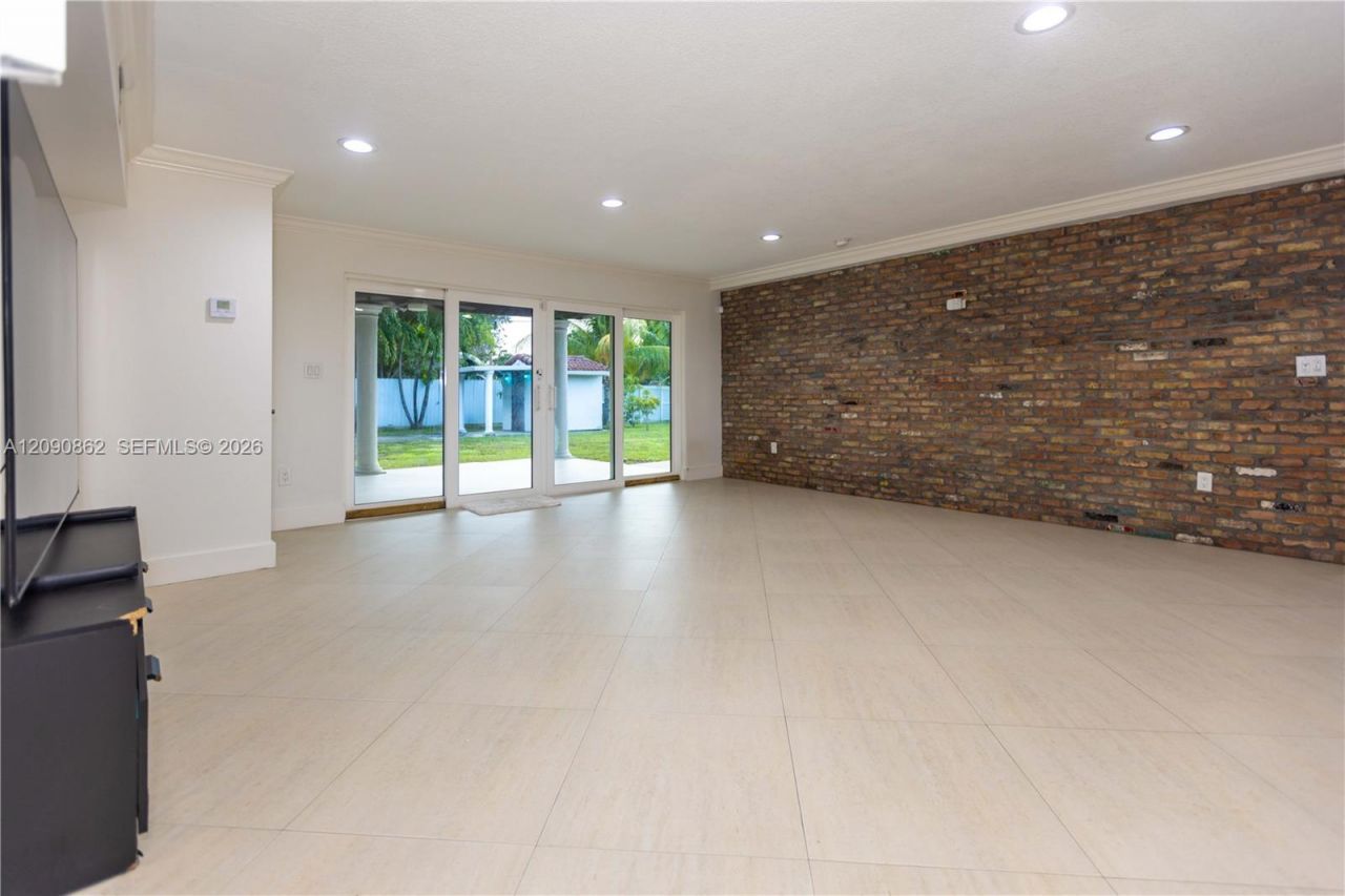 4301 SW 85th Ave , Miami, FL 33155 Photo