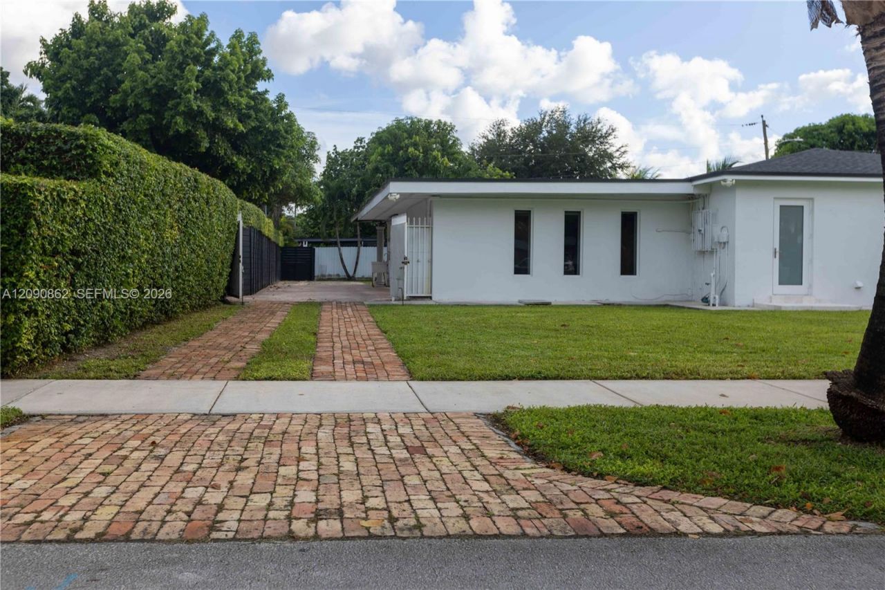 4301 SW 85th Ave , Miami, FL 33155 Photo