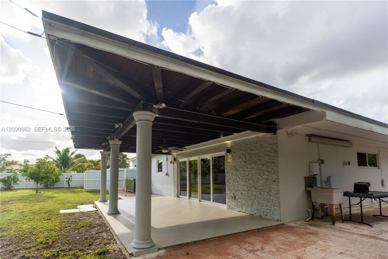 4301 SW 85th Ave , Miami, FL 33155 Photo