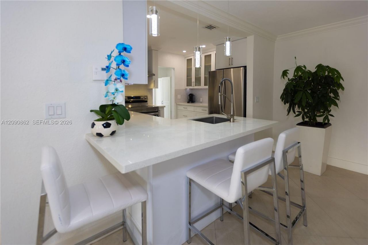 4301 SW 85th Ave , Miami, FL 33155 Photo