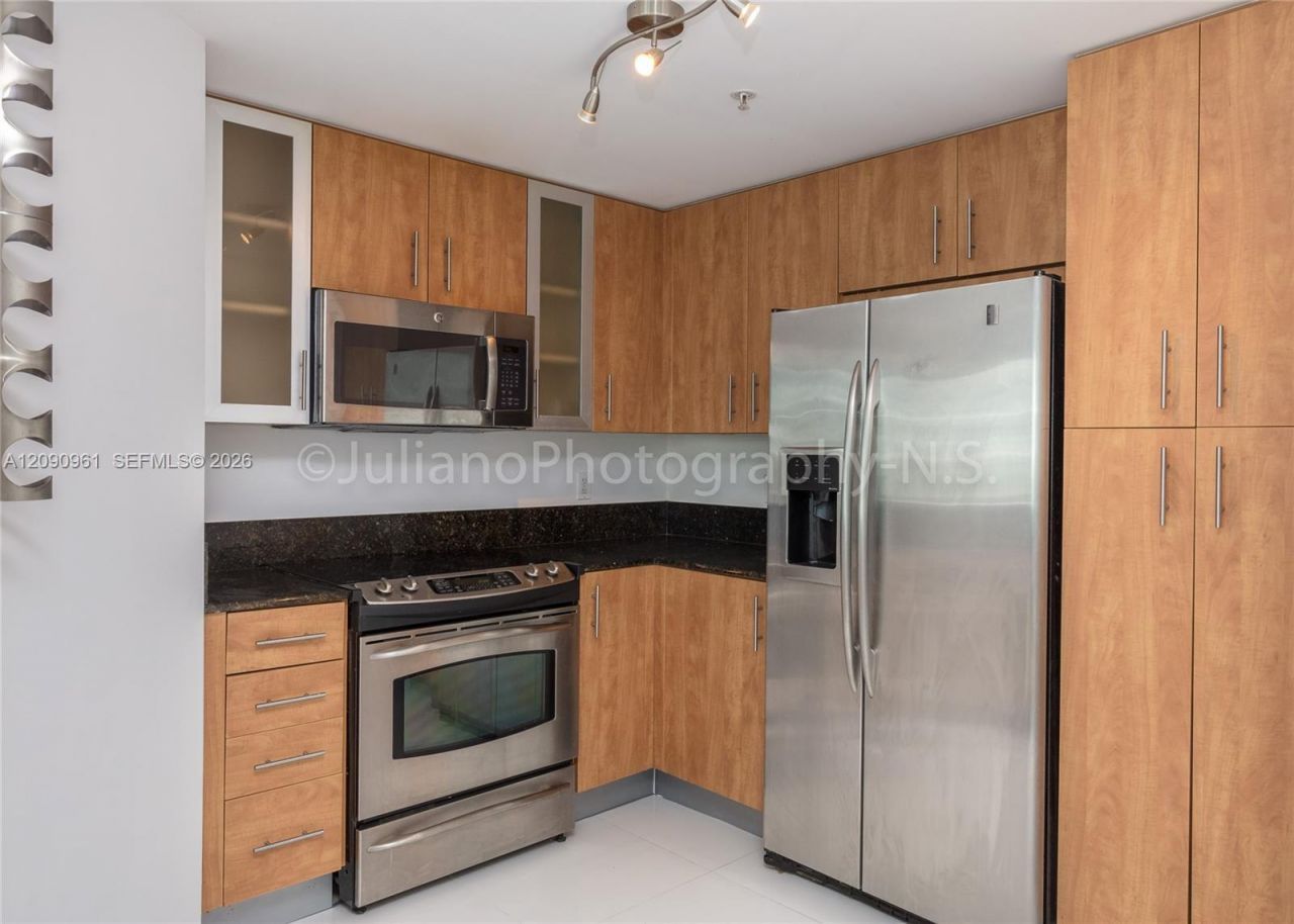 7910 Harbor Island Dr , Unit 507, North Bay Village, FL 33141 Photo
