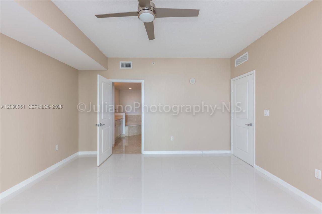 7910 Harbor Island Dr , Unit 507, North Bay Village, FL 33141 Photo