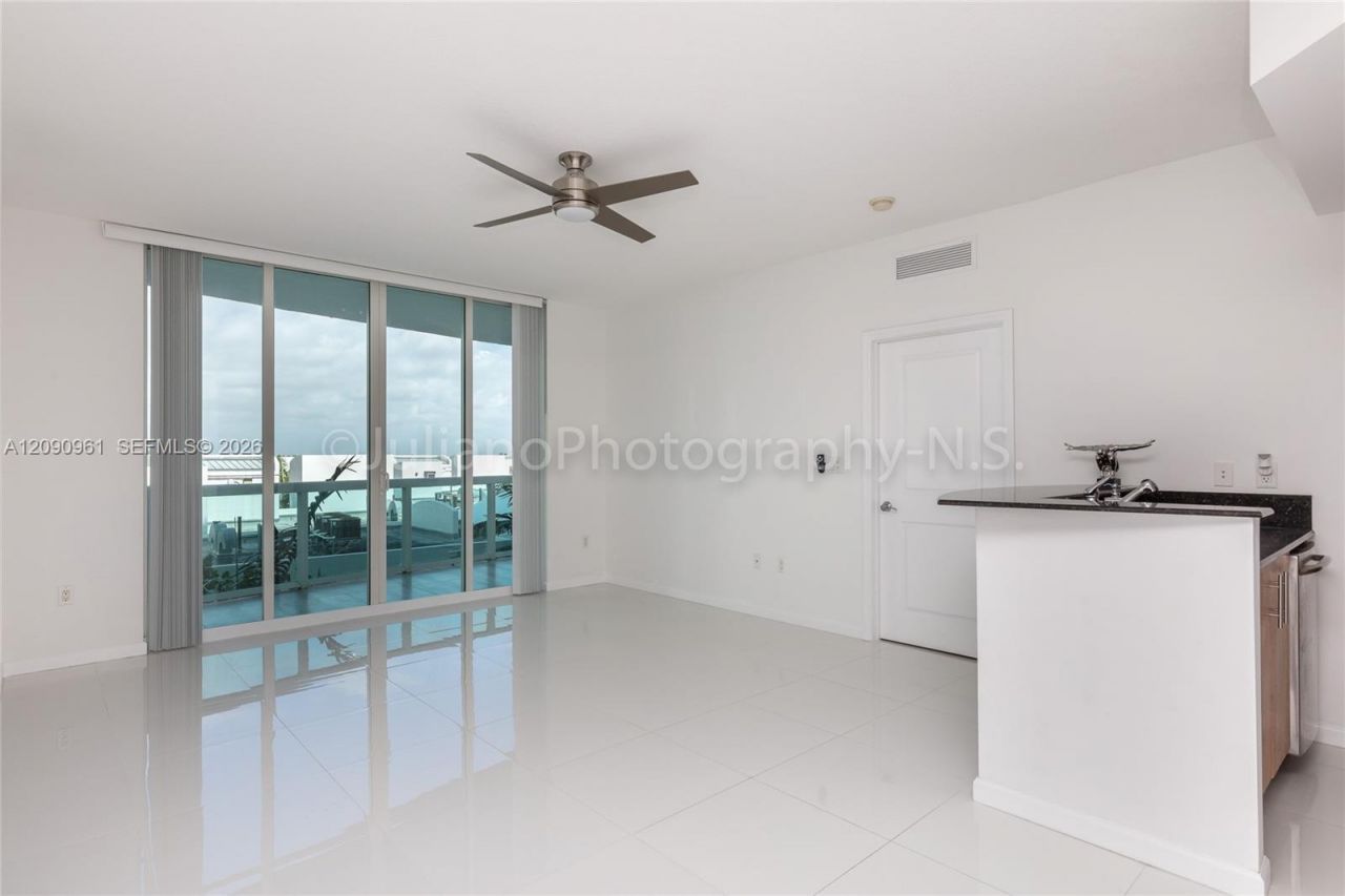 7910 Harbor Island Dr , Unit 507, North Bay Village, FL 33141 Photo