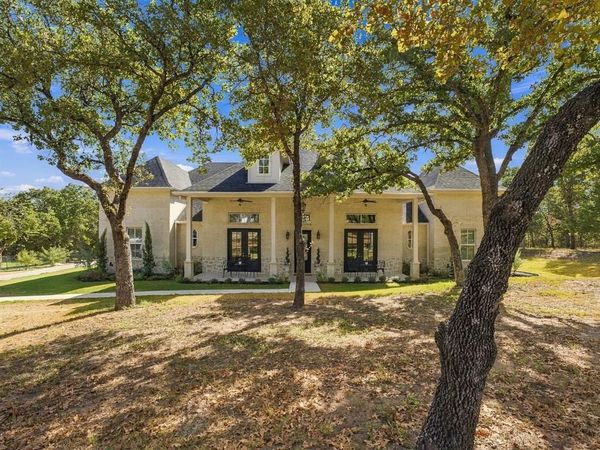 330 Rolling Bend Road , Alvord, TX 76225