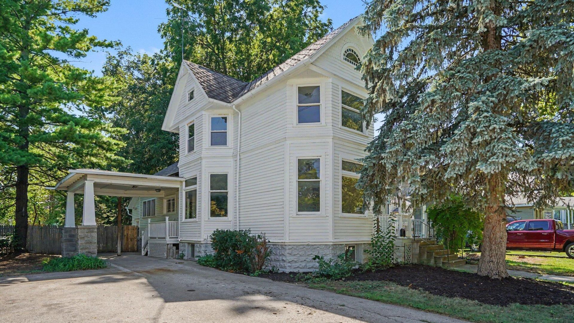 908 Mckinley Street, Bay City, MI 48708 Main Photo
