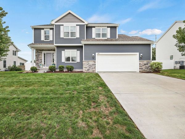 803 Liliana Terrace, Oregon, WI 53575