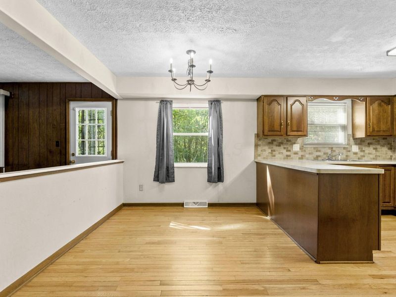 677 Timberlake Drive, Westerville, OH 43081 Photo 11