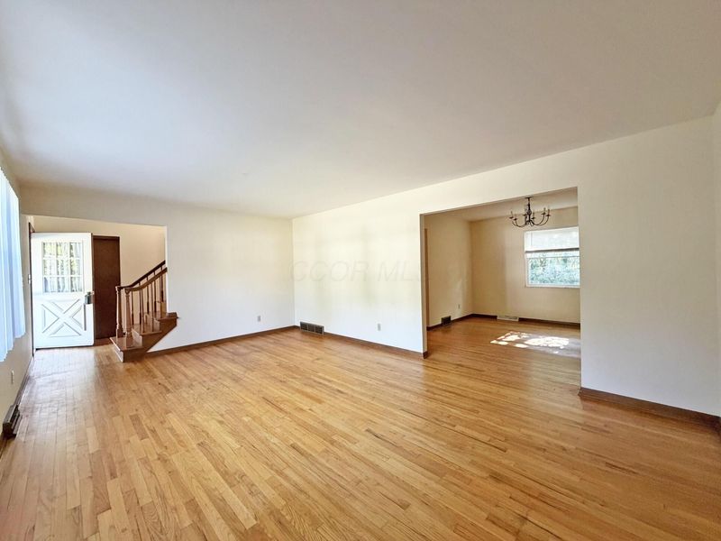 677 Timberlake Drive , Westerville, OH 43081 Photo 3