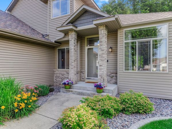 9918 Kiwi Avenue N, Brooklyn Park, MN 55443