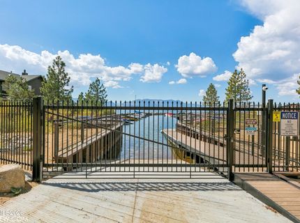 426 Lakeview Avenue, Zephyr Cove, NV 89448 Photo