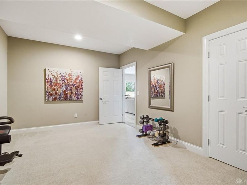 957 Eagle Run Drive, Dayton, OH 45458 Photo 34