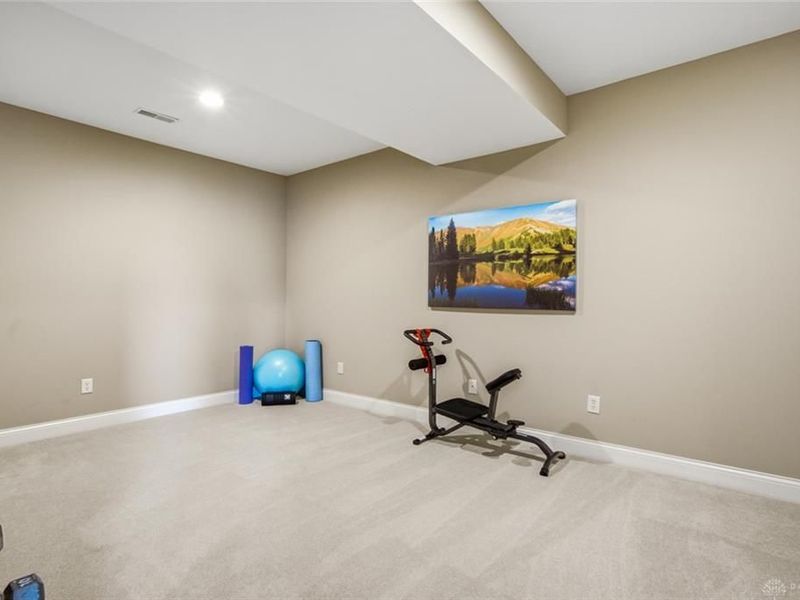 957 Eagle Run Drive, Dayton, OH 45458 Photo 35