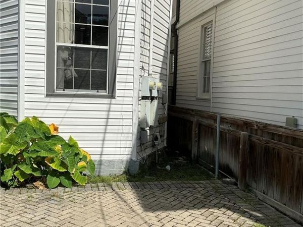 2831 CONSTANCE Street , Unit 2831, New Orleans, LA 70115